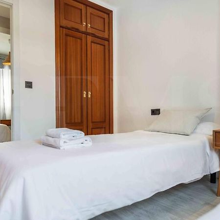 Spacious & Authentic Apartment By Rems Malaga Exterior photo